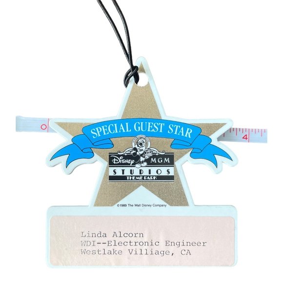 WDI Disney MGM‎ Studios 1989 Special Guest STAR Linda Alcorn Imagineering Badge - Picture 5 of 6